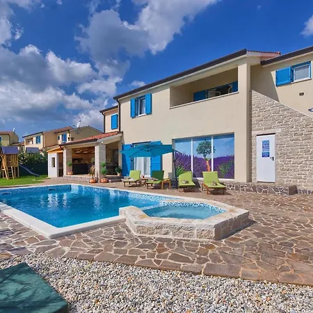 Cozy In Naselje Muzini With Sauna Vakantiehuis *