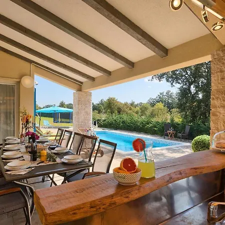 5 Bedroom Awesome In Naselje Muzini Tomisici