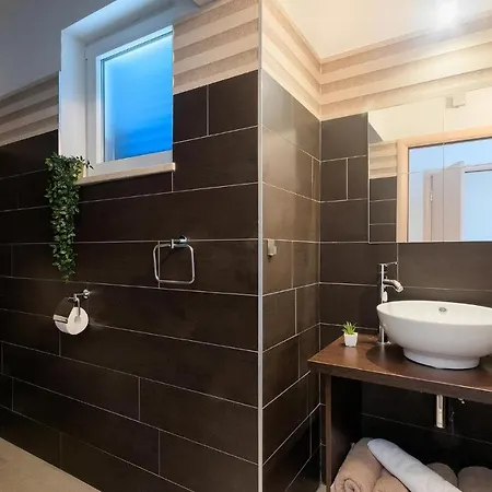 Cozy In Naselje Muzini With Sauna *