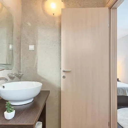 Cozy In Naselje Muzini With Sauna Vakantiehuis *